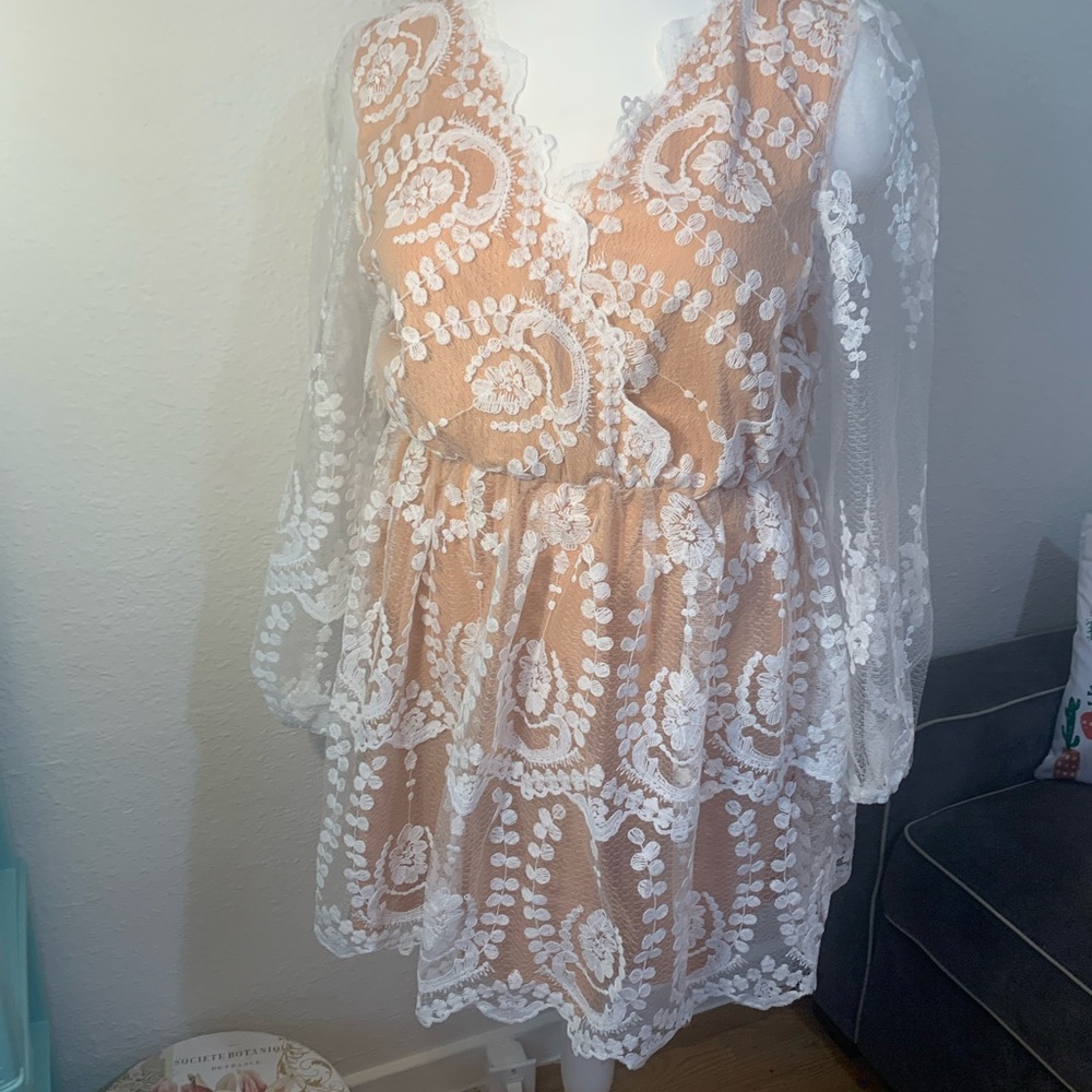 Boohoo Plus Lace Overlay Midi Dress - White and Tan